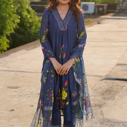 gosriki KALINI Floral Embroidered Regular Kurta with Trousers & Dupatta-picture-38