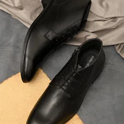 pelle albero Men Black Solid Leather Formal Derbys-image-5