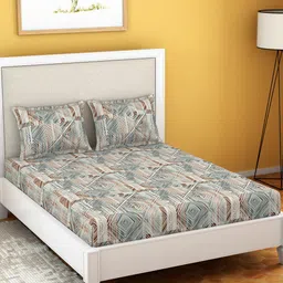 Welspun Cream-Coloured Geometric Microfiber 120 TC Queen Bedsheet & 2 Pillow Covers-picture-25