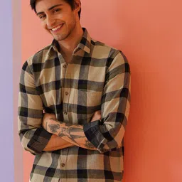 Indian Needle Men Classic Buffalo Checks Opaque Checked Casual Shirt-image-29