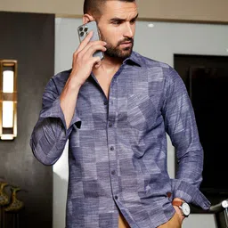 Campus Sutra Heathered Denim Check Shirt-picture-15