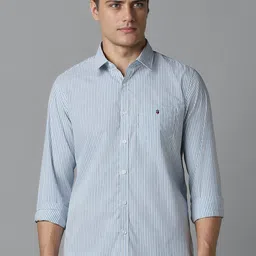 Louis Philippe Sport Checked Cutaway Collar Slim Fit Pure Cotton Casual Shirt-picture-31