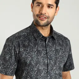 Indian Terrain Men Classic Slim Fit Floral Opaque Printed Casual Shirt-picture-26