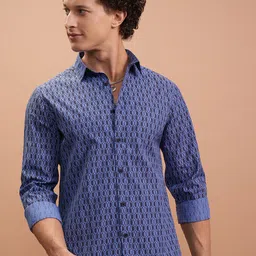 HIGHLANDER Spread Collar Slim Fit Geometric Printed Casual Shirt-picture-25