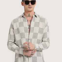 Banana Club Men Classic Checked Textured Casual Shirt-picture-16