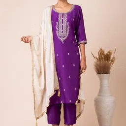 SARSO Women Ethnic Motifs Embroidered Regular Thread Work Kurta with Trousers & With Dupatta image 1