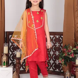 here&now x kinder kids Kinder Kids Girls Floral Embroidered Thread Work Pure Cotton Kurta with Palazzos & Dupatta image 1