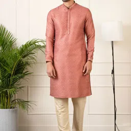 TheEthnic.Co Ethnic Motifs Woven Design Kurta With Trousers image 1