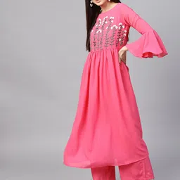 Bitterlime Women Pink Floral Embroidered Pleated Kurta with Palazzos-picture-13