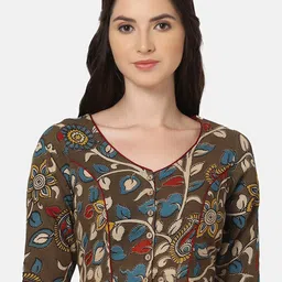 THE WEAVE TRAVELLER Kalamkari Printed Cotton Non Paded Without Lining Blouse-image-63