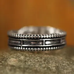 Exotic India Sterling Silver Silver-Plated Engraved Box Design Finger Ring-picture-31