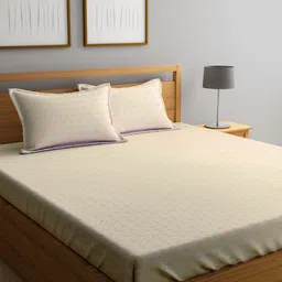 KLOTTHE Orange & White Geometric Printed 300TC Double King Bedsheet With 2 Pillow Covers-image-70