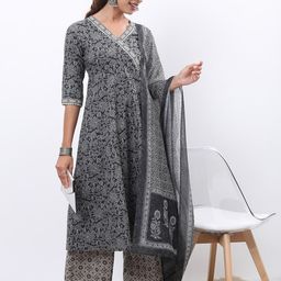 Vishudh Black Floral Printed Angrakha A-Line Kurta with Palazzos & Dupatta-picture-45