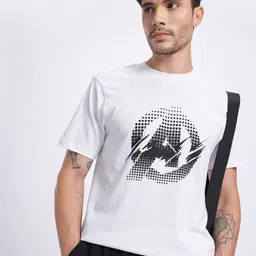 Marvel by Glitchez Captain America Print T-shirt-image-15