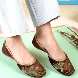 Anouk Women Embellished Mojaris Flats-picture-18