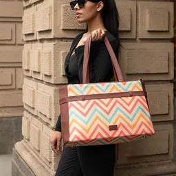 ZOUK Chevron Printed Structured Jute Laptop Shoulder Bag-picture-30