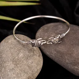 Studio One Love Brass-Plated Bangle-Style Bracelet-picture-18