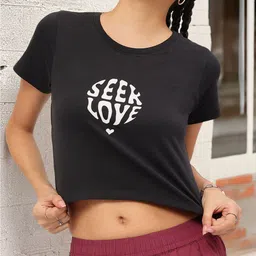 DressBerry Statement Play Printed Crop T-shirt-picture-30