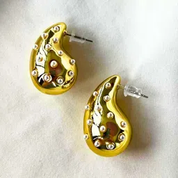 DressBerry Teardrop Shaped Studs Earrings image 1