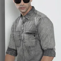 The Indian Garage Co Men Grey Checked Casual Shirt image 1