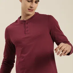 INVICTUS Men Maroon Solid Pure Cotton Henley Neck Pure Cotton T-shirt-picture-32