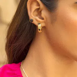perfectly average Pefectly Average Women 18K Gold Plated Black Onyx Studs-picture-32
