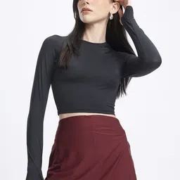 glitchez Effortless Style Fitted Crop Top image 4