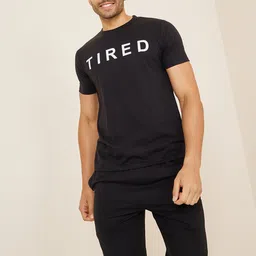 Styli Men Slogan Print T-Shirt & Solid Shorts Set image 5