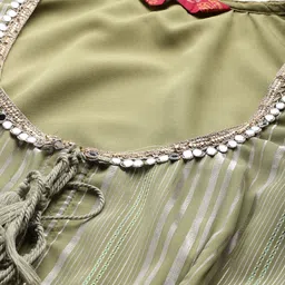 Sangria Ethnic Motifs Lurex Printed Layered Kurta Set image 3