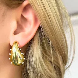 DressBerry Teardrop Shaped Studs Earrings image 3