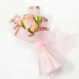 Roses And Radiance Valentine's Hamper image 3