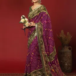 KALINI Bandhani Print Zari Pure Georgette Bandhani Saree image 2