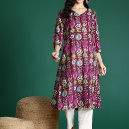 Sangria Floral Print Kurta with Trousers image 4