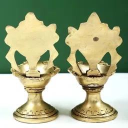 Exotic India Shankh and Chakra Oil Lamp Set image 5