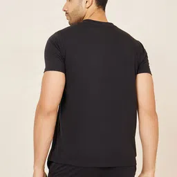 Styli Men Slogan Print T-Shirt & Solid Shorts Set image 2