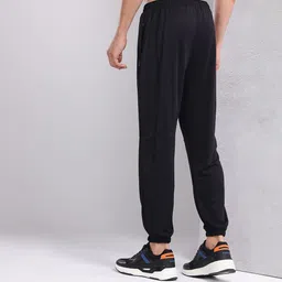 HRX by Hrithik Roshan Men Rapid-Dry Running Joggers image 3