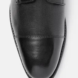 Van Heusen Men Textured Leather Formal Oxfords image 5