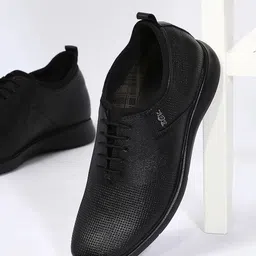 Buckaroo Men Round Toe Perforated Leather Sneakers-picture-22