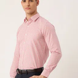 IVOC Men White & Pink Cotton Gingham Checked Formal Shirt image 2