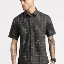 Showoff Black Cotton Slim Fit Printed Shirt-image-49