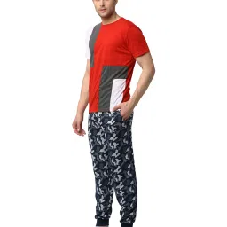 Vimal Jonney Multicolor Printed T-Shirt & Joggers image 3