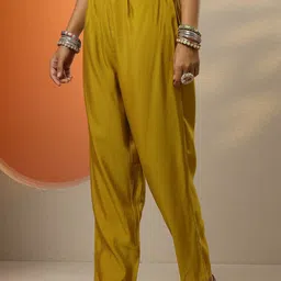 Libas Women Ethnic Motifs Embroidered Kurta with Trousers & Dupatta image 5