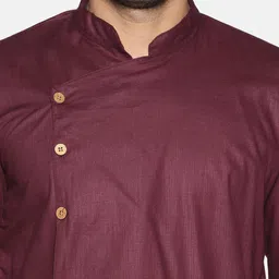 Sethukrishna Men Maroon Solid Straight Kurta image 2