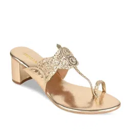 Rocia by Regal Women's Gold Toe Ring Sandals image 2
