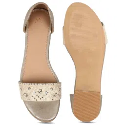 W Women's Wcatherine Beige D'orsay Shoes image 3