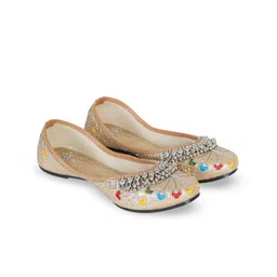 DFR Women Mojaris Flats-image-72