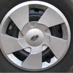 Hot Wheelz 381 mm(15 Inch) Wheel Cover Clip Push Type (Set of 4) for Xylo New-image-35