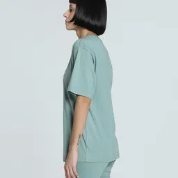puma Women's Relaxed Fit T-Shirt image 2