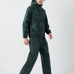 wildcraft Men'S Polyester Long Length Rain Coat image 2