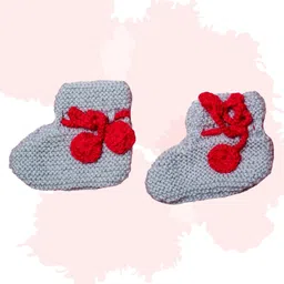 COCOON ORGANICS Handcrafted Soft And Warm Pom Pom Detail Winter Cap And Socks Set - Grey image 3